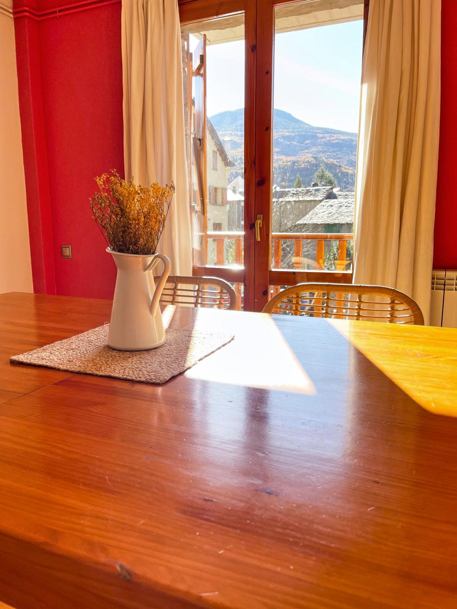 Apartamento Familiar En El Centro De Benasque Con Terraza 외부 사진