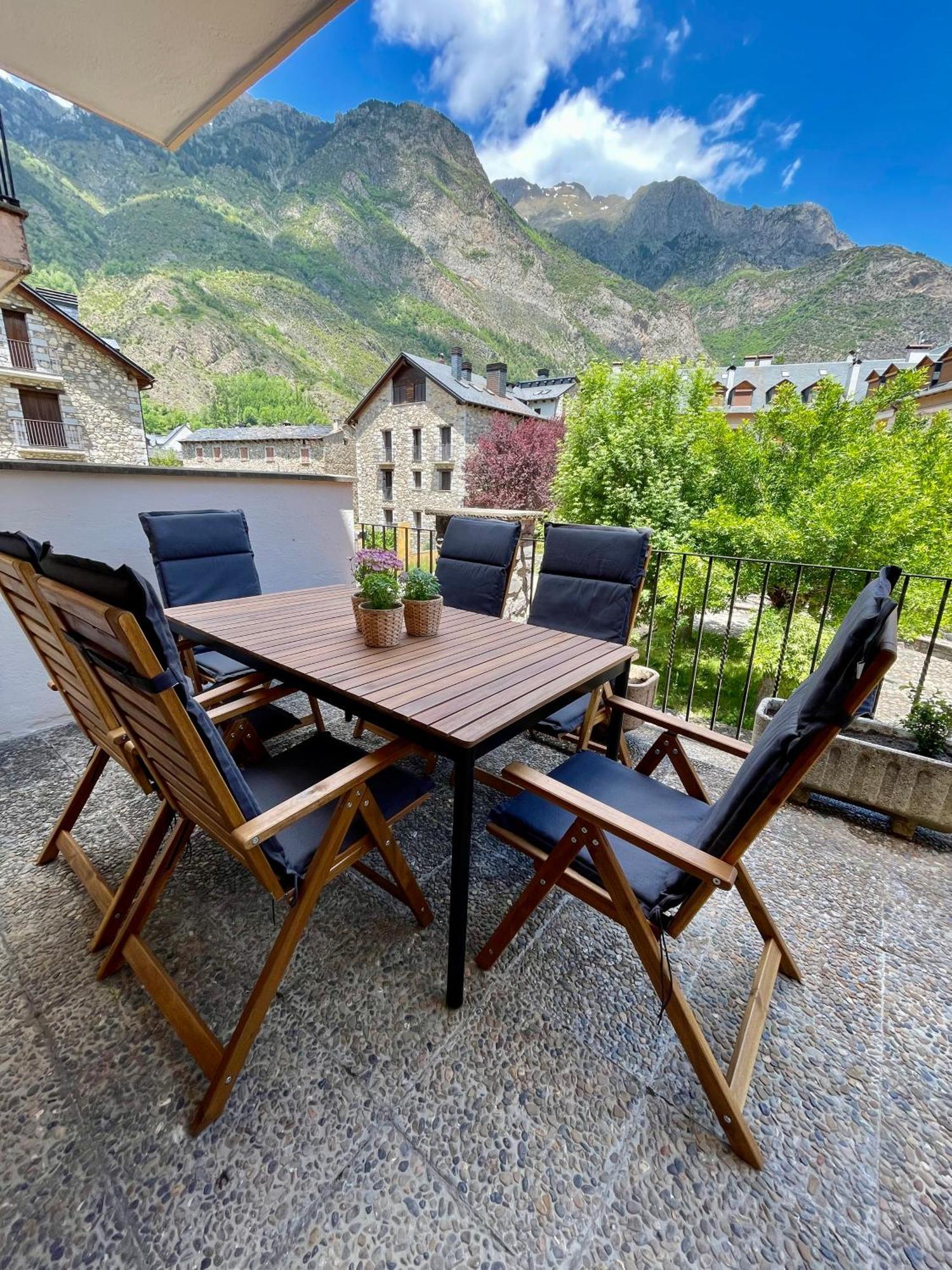 Apartamento Familiar En El Centro De Benasque Con Terraza 외부 사진